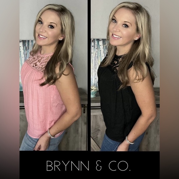 ✨New✨💕Crochet & Lace keyhole back top - Picture 2 of 3